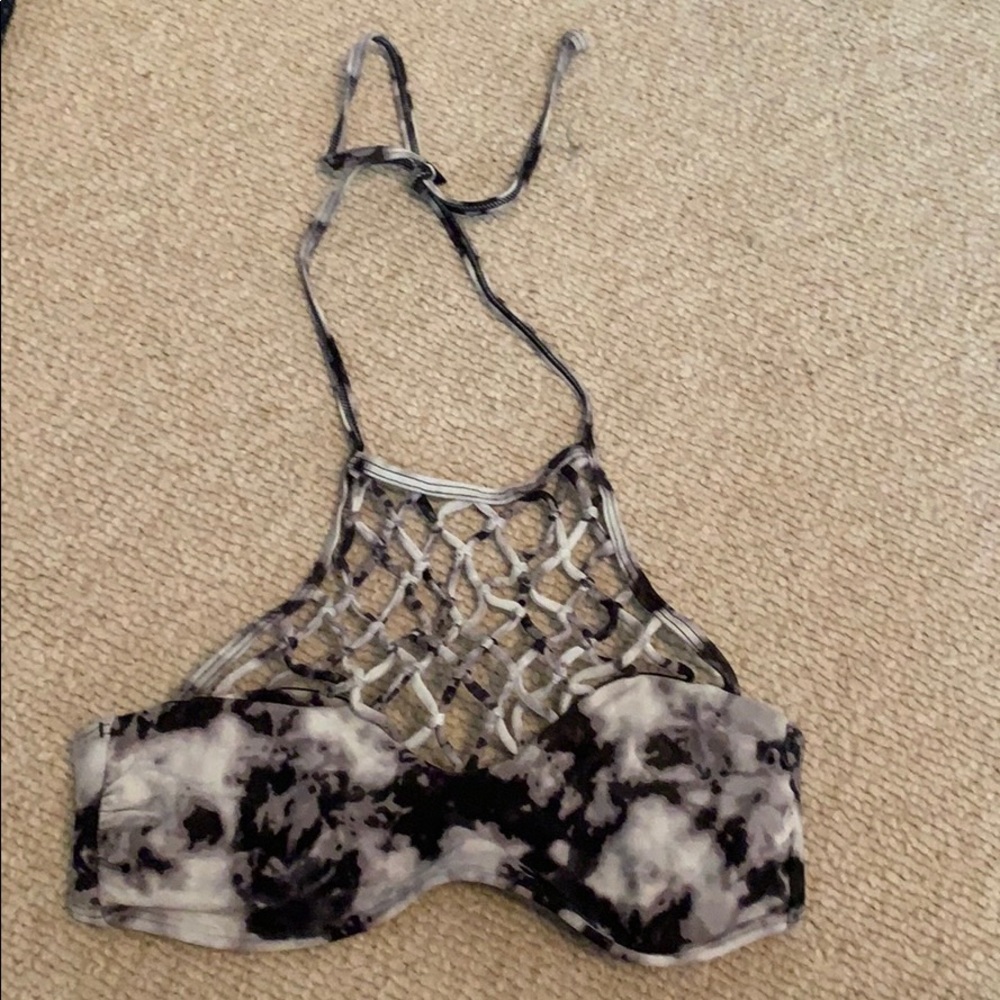 Black and white bathing suit top